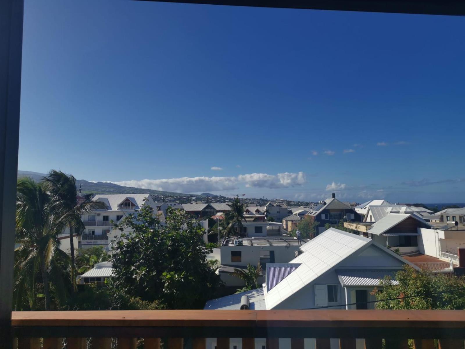 Tropical Suite - T2 Flamboyant - Saint-Pierre - 5Min De La Plage المظهر الخارجي الصورة